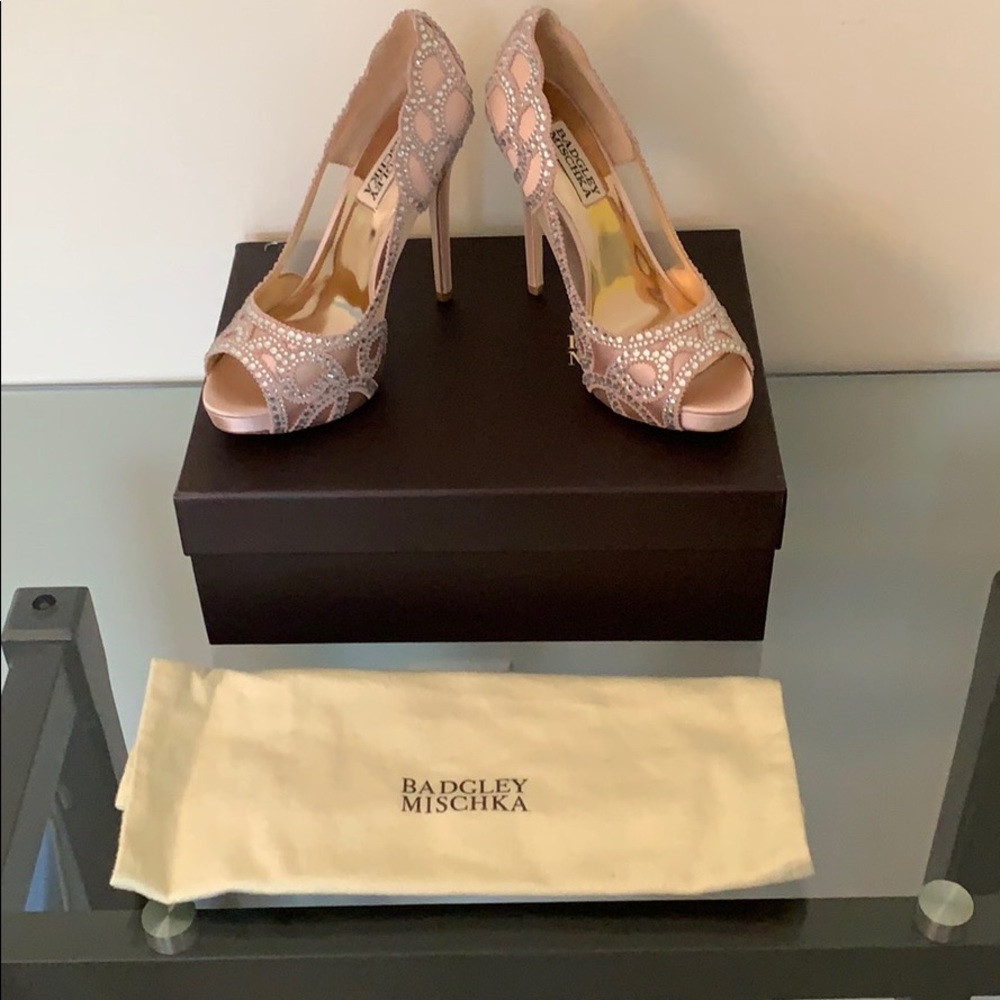 Badgley Mischka Witney blush